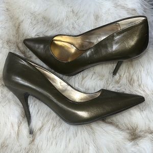 Worthington leather heels